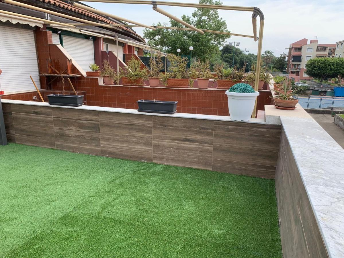 Le Rocce Nere Aparthotel Giardini Naxos Luaran gambar